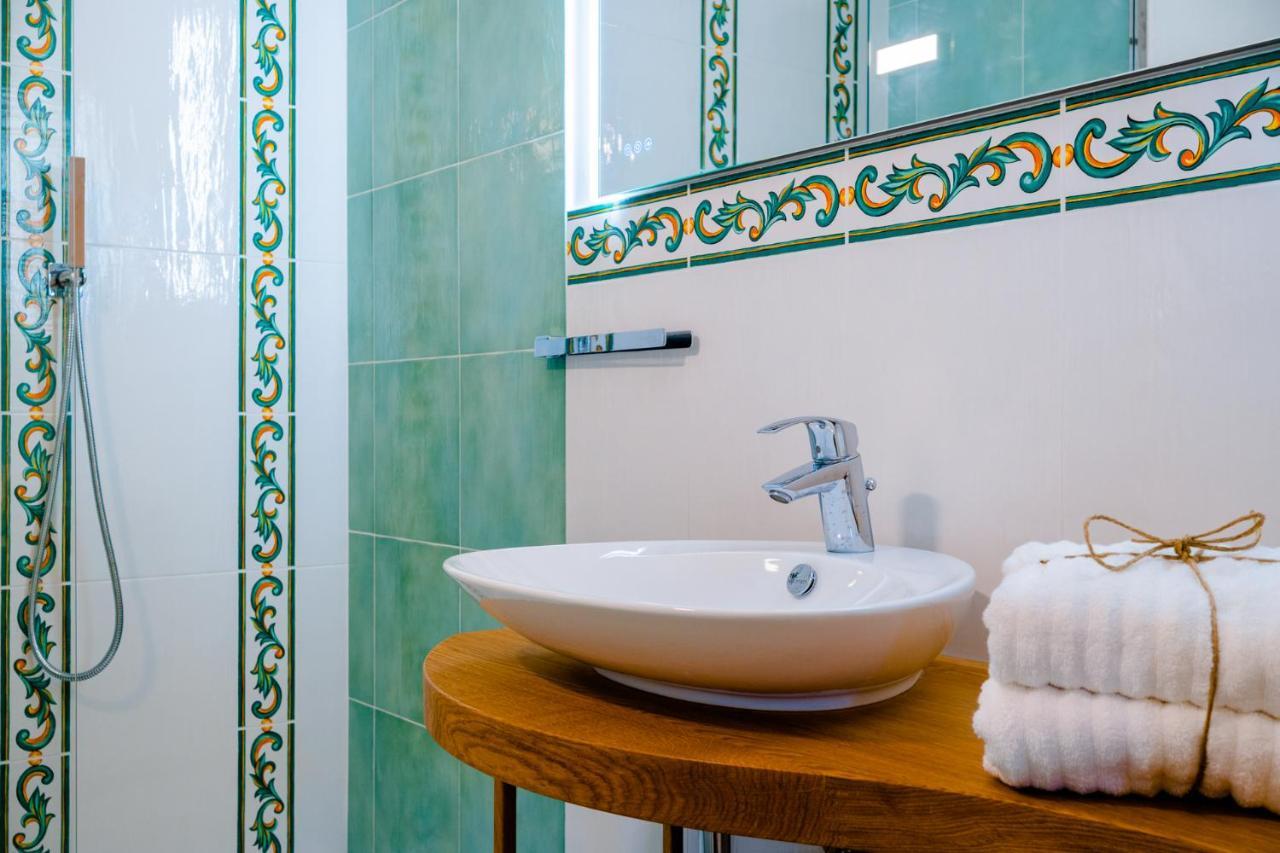 Beb Palazzo Mancini Bed & Breakfast มินอริ ภายนอก รูปภาพ