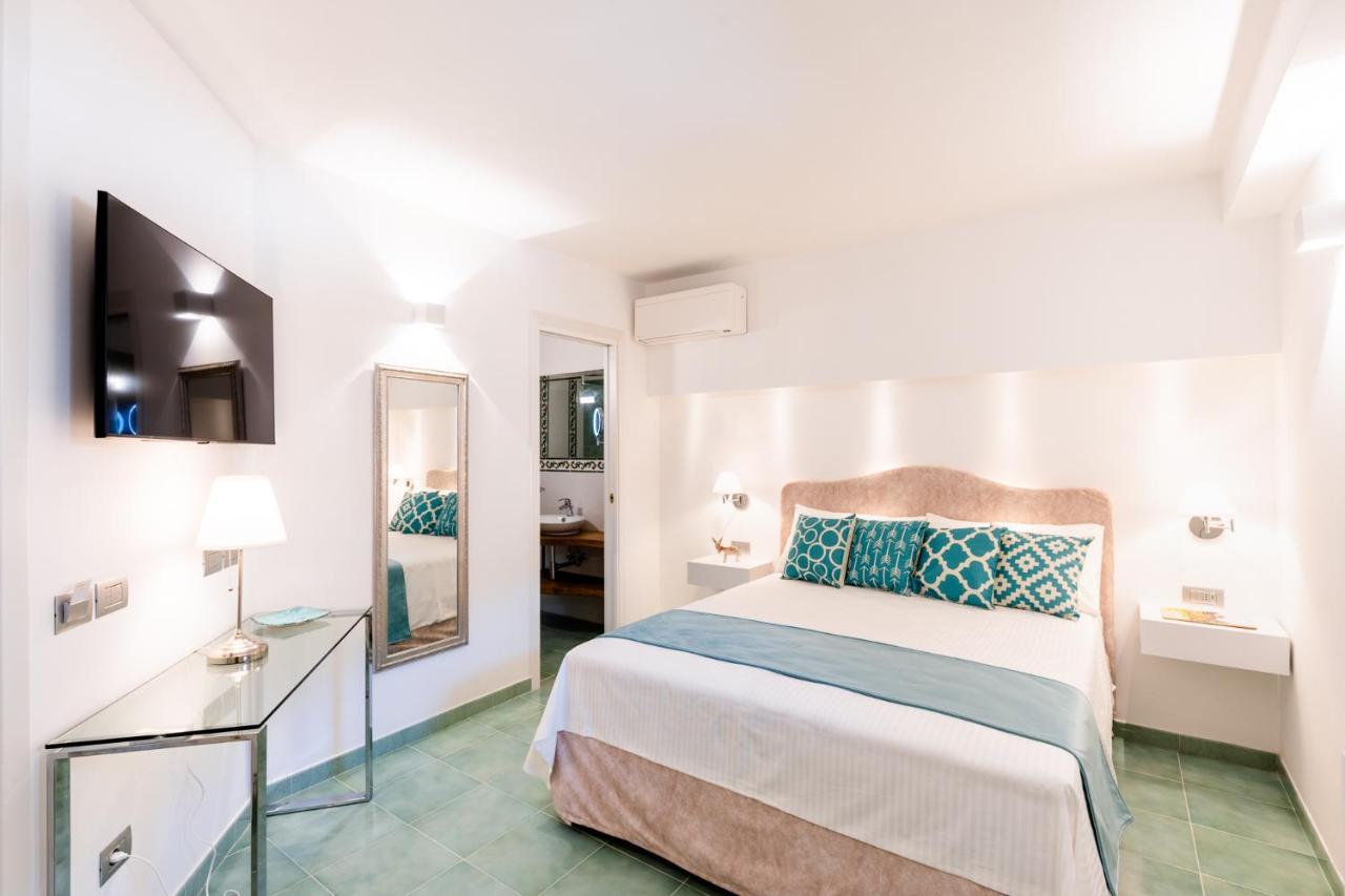 Beb Palazzo Mancini Bed & Breakfast มินอริ ภายนอก รูปภาพ